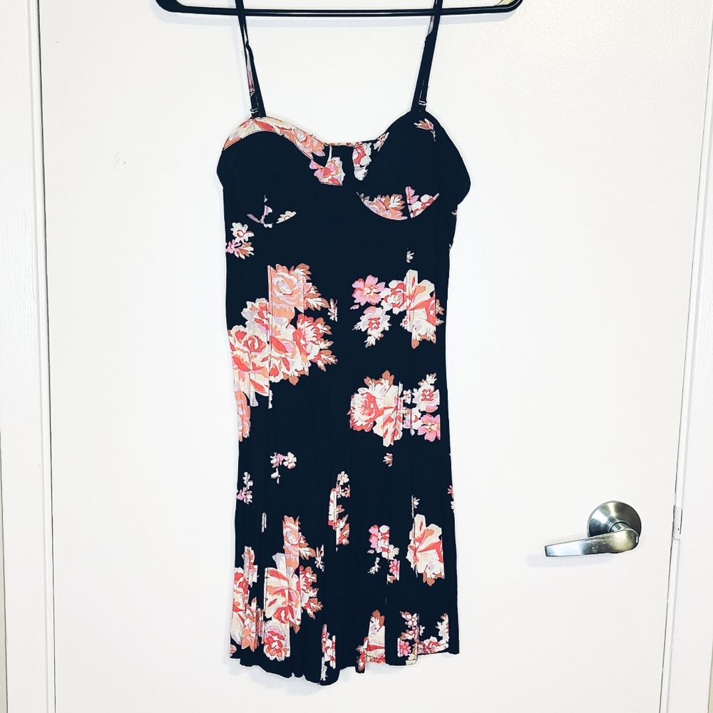 American Eagle Summer Black and Pink Flower Dress